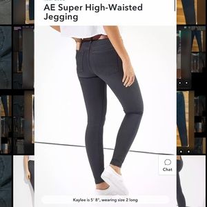 AE Worn Black Jeggings, Womens Jeans, Size 8. High rise, super stretch